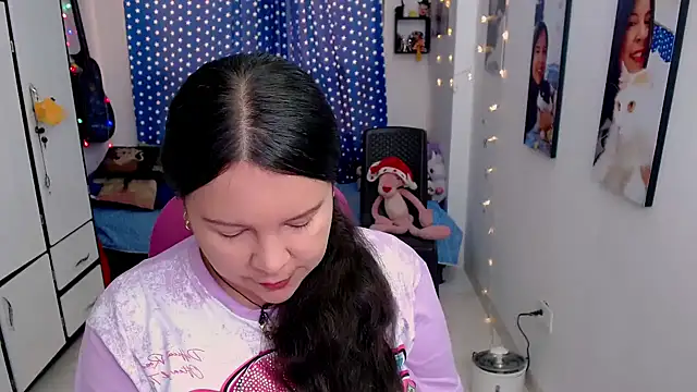 claryssa  online show from 4, 12, 2025