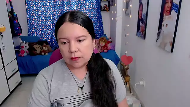 claryssa  online show from 9, 3, 2026