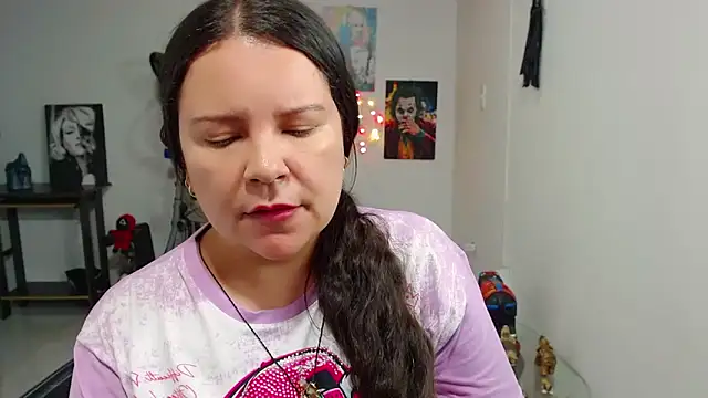 claryssa  online show from 28, 5, 2026