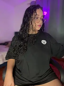 CurlyGirl 1 online show from 24, 3, 2026