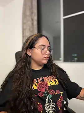 CurlyGirl 1 online show from 27, 6, 2026
