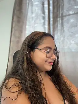 CurlyGirl 1 online show from 11, 7, 2026