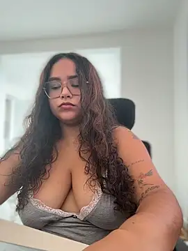 CurlyGirl 1 online show from 26, 7, 2026
