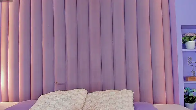 Snapshot of CristalCornner_ chatting on 27, 2, 2025 CristalCornner  online show from 27, 2, 2025