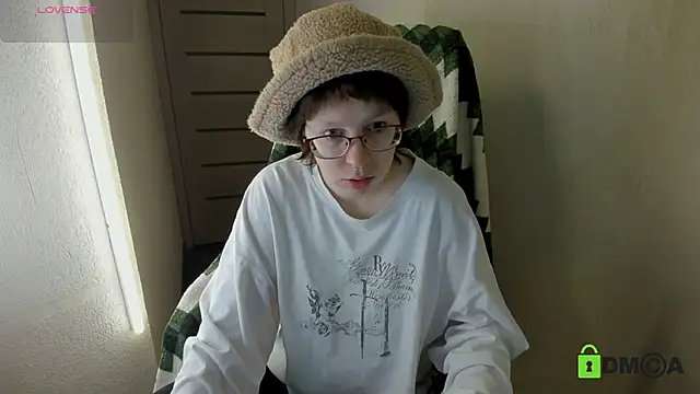 Snapshot of Melissa_Wells chatting on 2, 2, 2026 Melissa Wells online show from 2, 2, 2026