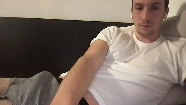 Snapshot of hungandfun05 chatting on 6, 2, 2025 hungandfun05 online show from 6, 2, 2025