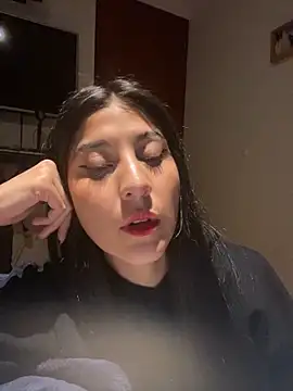 BubbleGumm  online show from 3, 3, 2025