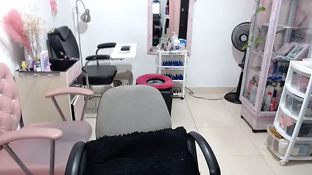 titsbiglovers online show from 1, 6, 2026