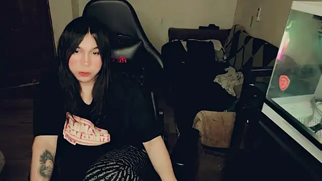 Snapshot of evelyntvsexy chatting on 13, 7, 2026 evelyntvsexy online show from 13, 7, 2026