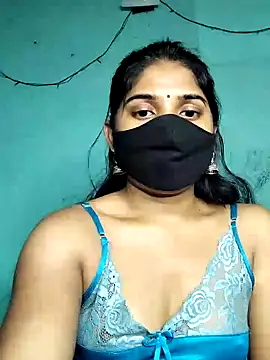 Snapshot of Luv_Adite20 chatting on 1, 2, 2025 Luv Adite20 online show from 1, 2, 2025