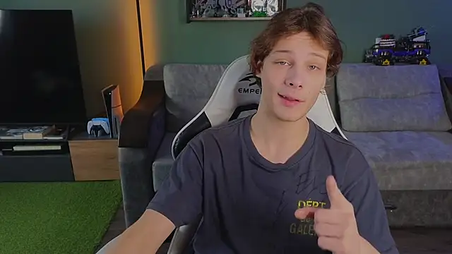 TeddyLiLboy online show from 25, 10, 2025