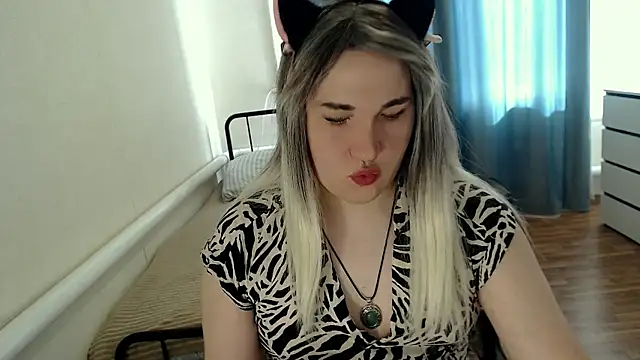 Snapshot of EvaMiron chatting on 1, 7, 2026 EvaMiron online show from 1, 7, 2026