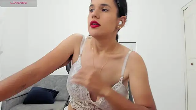 Snapshot of natalia_curvy1 chatting on 23, 6, 2026 natalia curvy1 online show from 23, 6, 2026