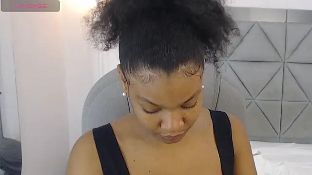 Snapshot of genesis_moretz chatting on 14, 4, 2026 genesis moretz online show from 14, 4, 2026