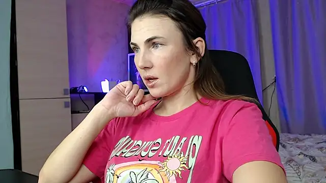 Snapshot of Daniela_Cooperr chatting on 18, 10, 2025 Daniela Cooperr online show from 18, 10, 2025