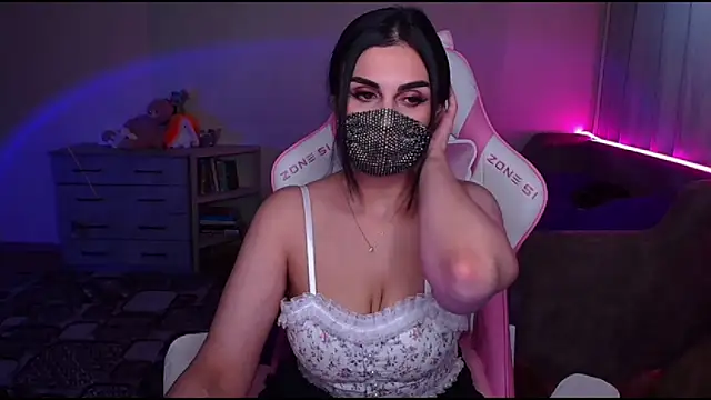 Snapshot of __Yasmina__ chatting on 13, 3, 2025   Yasmina   online show from 13, 3, 2025