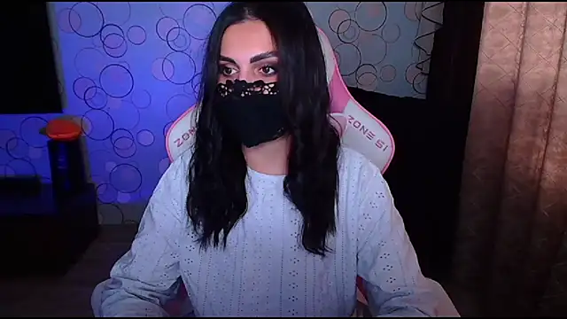 Snapshot of __Yasmina__ chatting on 14, 10, 2025   Yasmina   online show from 14, 10, 2025