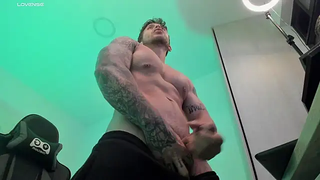 Snapshot of LucianSinclair chatting on 21, 2, 2025 LucianSinclair online show from 21, 2, 2025