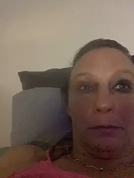 Everlyrose27 online show from 5, 12, 2024