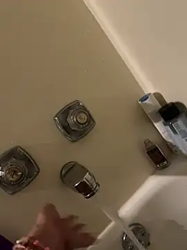 Everlyrose27 online show from 5, 2, 2025