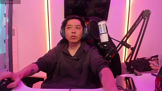 wexlee7 online show from 21, 12, 2024