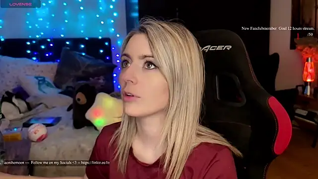 Lisaonthemoon online show from 22, 4, 2026