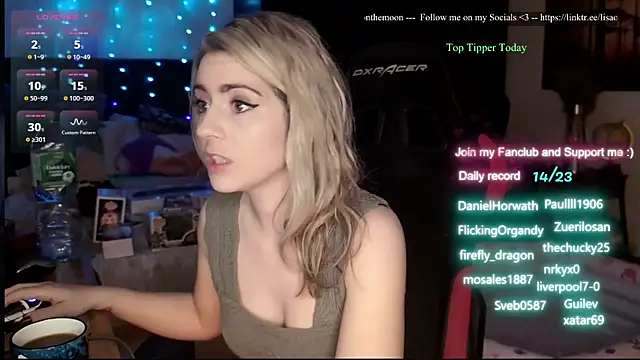 Snapshot of Lisaonthemoon chatting on 15, 7, 2026 Lisaonthemoon online show from 15, 7, 2026