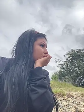 Nahomi Wild online show from 10, 2, 2026