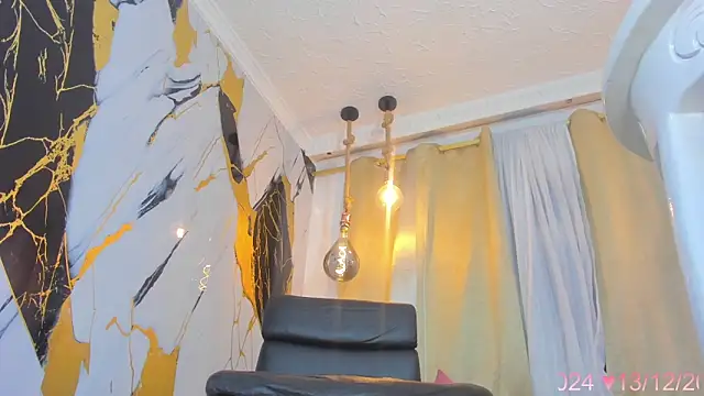 Brianna Stars online show from 14, 12, 2024