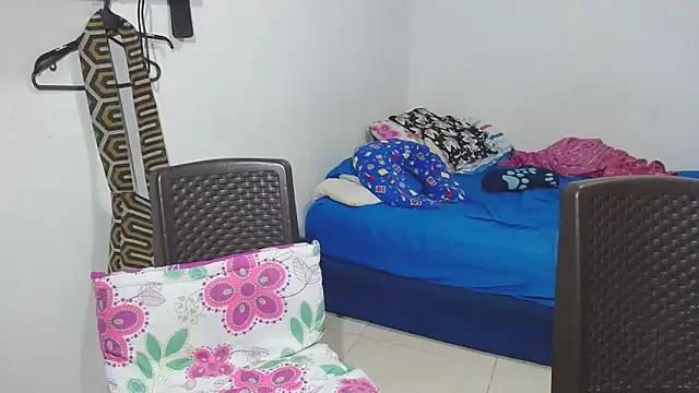 big small h0rny  online show from 8, 3, 2025