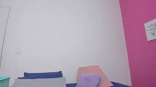 Snapshot of little_sam_ chatting on 1, 2, 2025 little sam online show from 1, 2, 2025