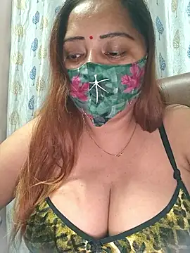 Snapshot of Dianaa9 chatting on 5, 11, 2025 Dianaa9 online show from 5, 11, 2025