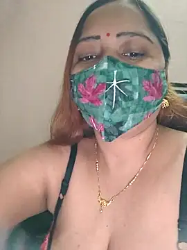 Snapshot of Dianaa9 chatting on 8, 11, 2025 Dianaa9 online show from 8, 11, 2025