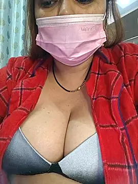 Snapshot of Dianaa9 chatting on 13, 11, 2025 Dianaa9 online show from 13, 11, 2025