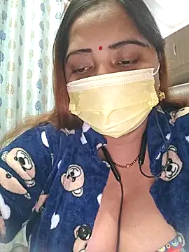 Snapshot of Dianaa9 chatting on 17, 11, 2025 Dianaa9 online show from 17, 11, 2025