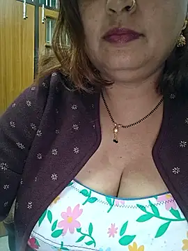 Snapshot of Dianaa9 chatting on 1, 12, 2025 Dianaa9 online show from 1, 12, 2025