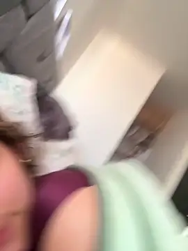 Snapshot of xia_foxxy chatting on 5, 10, 2025 xia foxxy online show from 5, 10, 2025