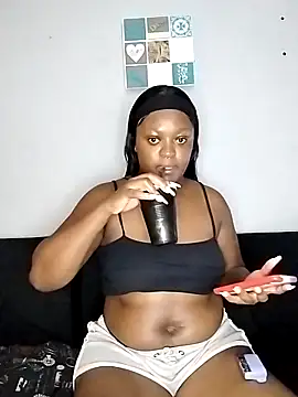 Snapshot of TheDoubleTrouble18xxx chatting on 12, 3, 2025 TheDoubleTrouble18xxx online show from 12, 3, 2025