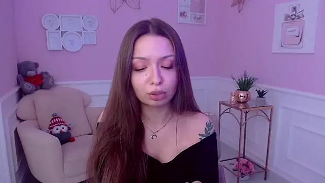 LucySkilar online show from 27, 1, 2025