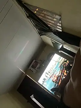 mfloressd14 online show from 18, 10, 2025