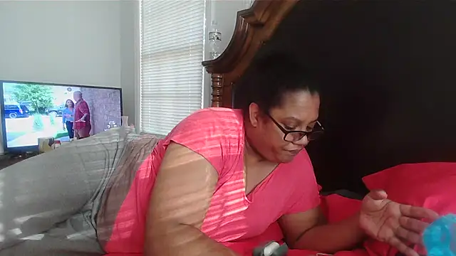 ebonyred online show from 2, 3, 2025