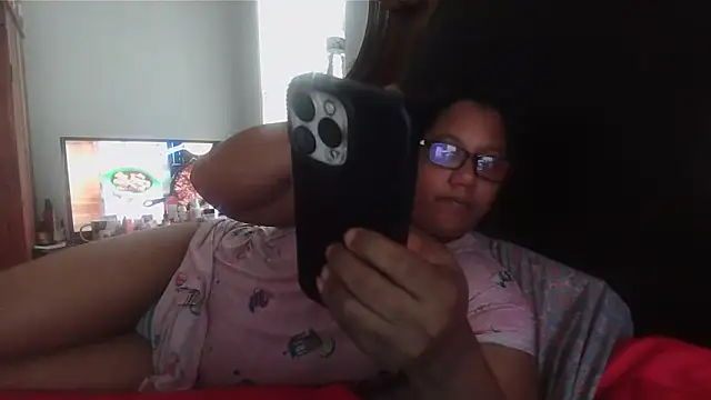 ebonyred online show from 11, 4, 2026