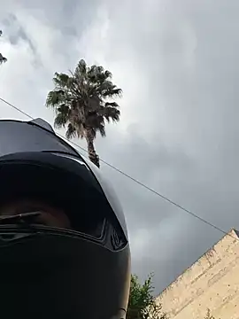 nicole valencia  online show from 16, 2, 2025