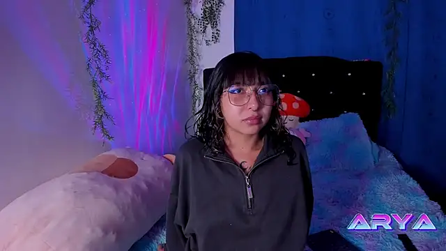 arysUwU online show from 6, 2, 2025