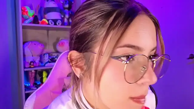 EmilyMiller  online show from 21, 5, 2026