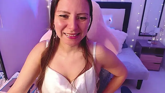 camila delarosa online show from 28, 7, 2026