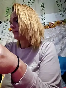 Dixiefaye Pika online show from 23, 3, 2025