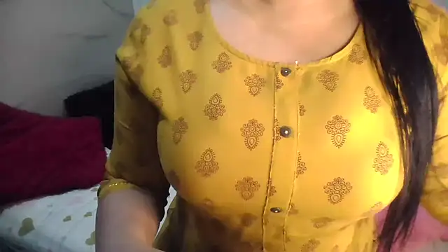 Snapshot of Trezza chatting on 13, 6, 2026 Trezza online show from 13, 6, 2026