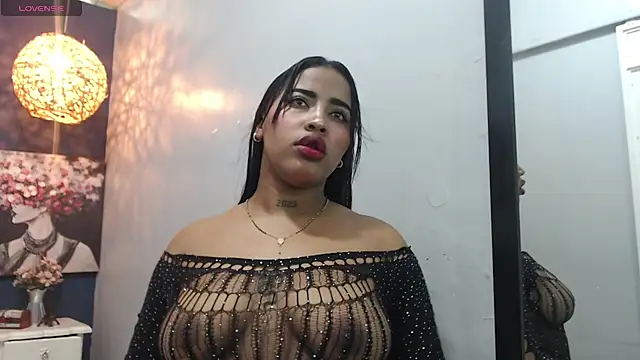 AichaBrown online show from 8, 2, 2025