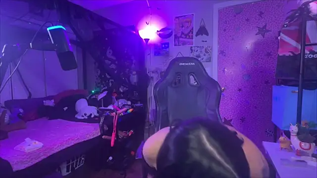 marleymaxwell online show from 26, 4, 2026